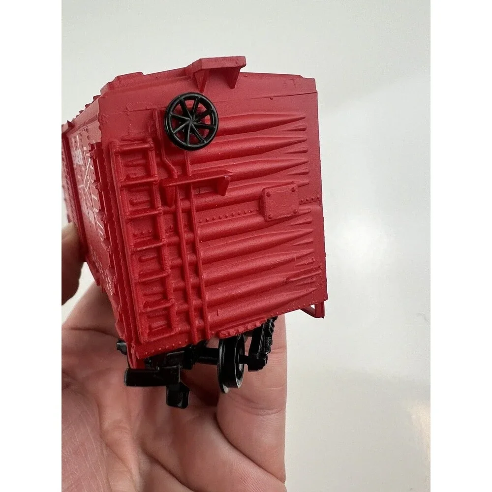Conductor's Choice HO scale Santa Fe Box Car Life-Like Brand Realistic Toy